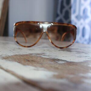 Vintage 1980s Opti-Ray Nylon Frame mock Tortoise Shell Sunglasses Amber Lens
